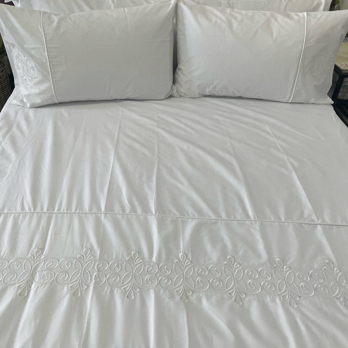 Duvet Cover • Embroidered • Elegance • 200T • 100% Cotton Percale • White