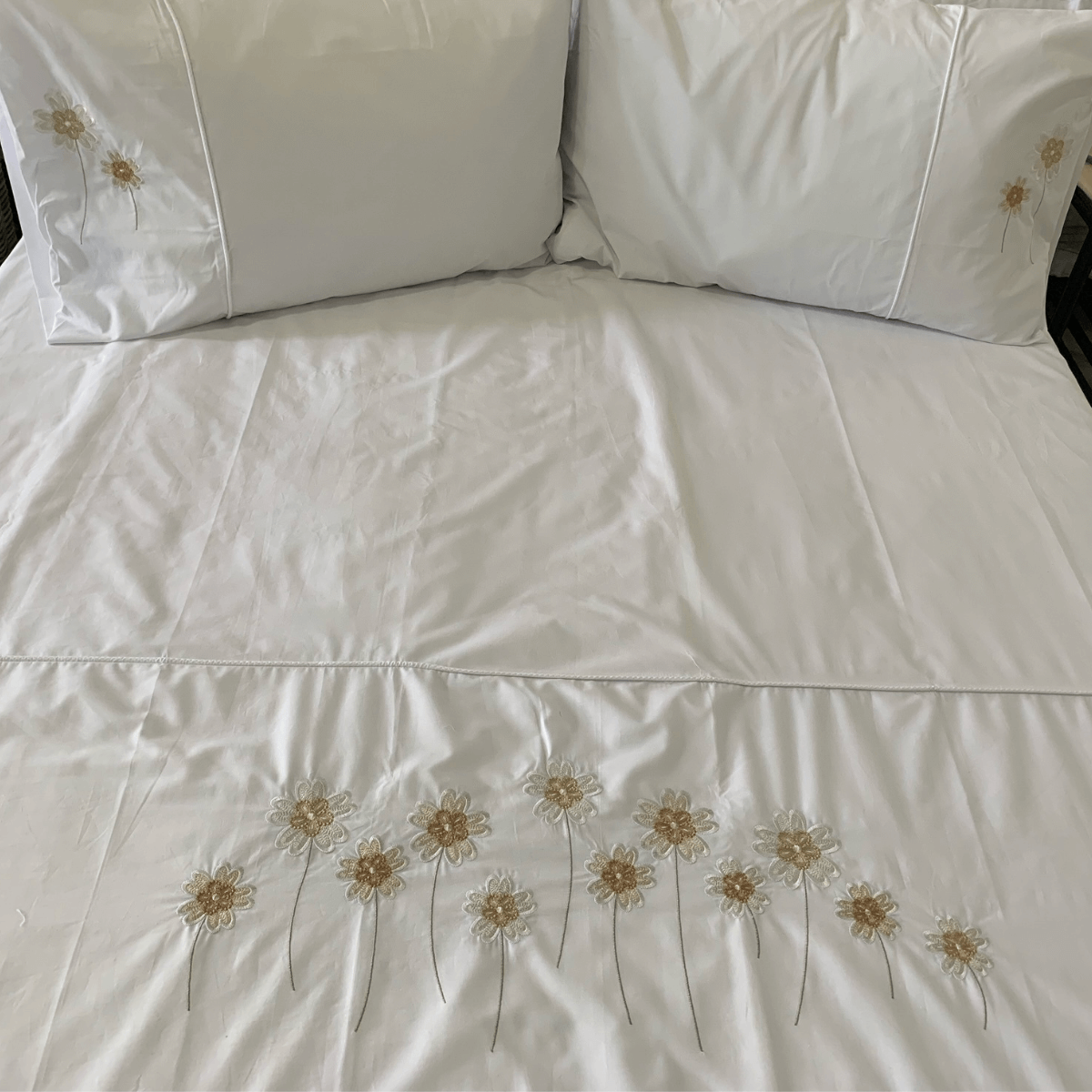 Duvet Cover • Embroidered • Small Daisy • 200T • 100% Cotton Percale • White