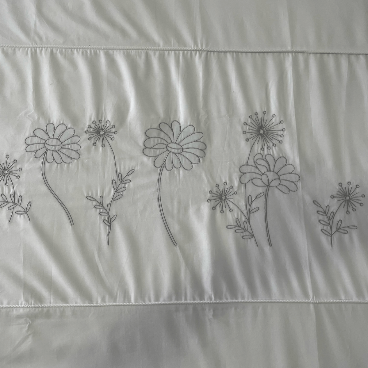 Duvet Cover • Embroidered • Modern Daisy • 200T • 100% Cotton Percale • White - Image 9